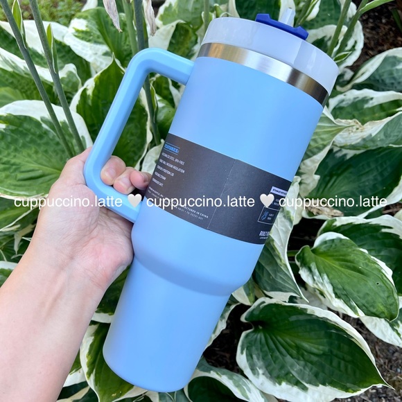 ☁️NWT💙Stanley 40 oz. Adventure Quencher Tumbler in ‘Cornflower’ Baby Blue - Picture 2 of 9
